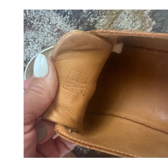 Sezane Gold Leather Sneakers - Picture 4 of 4